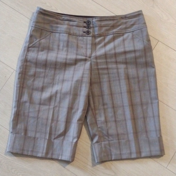 🆕 Women's Plaid w Teal Stripe  Cuffed 3 Button Bermuda Shorts By SMART SET!! - Picture 1 of 6